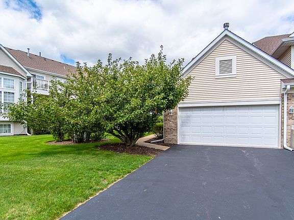 3rd image of 4719 Riverwalk Dr #4719