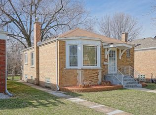 9352 S Richmond Ave, Evergreen Park, IL 60805