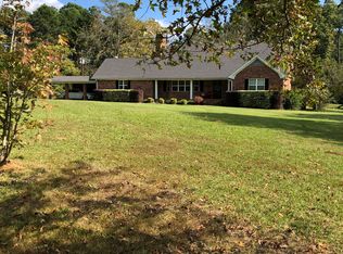 230 Hunter Rd, Thaxton, MS 38871