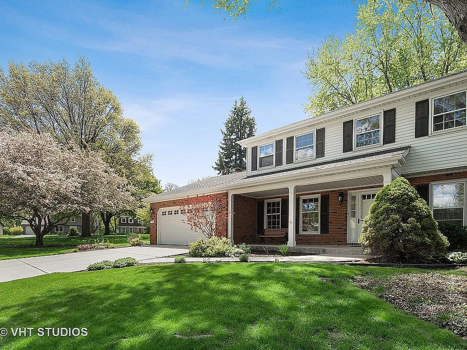 1st image of 1302 Brush Hill Cir
