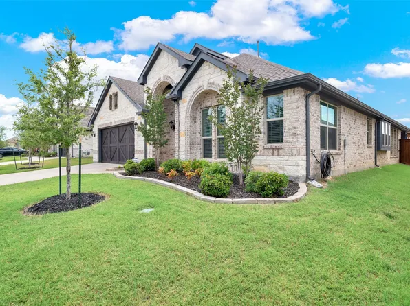 1015 Clydeview Rd, Forney, TX 75126