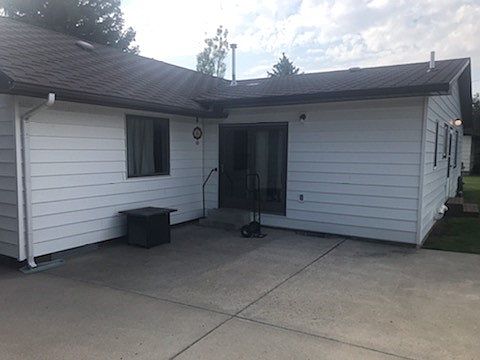 4th image of 517 8th Ave S
