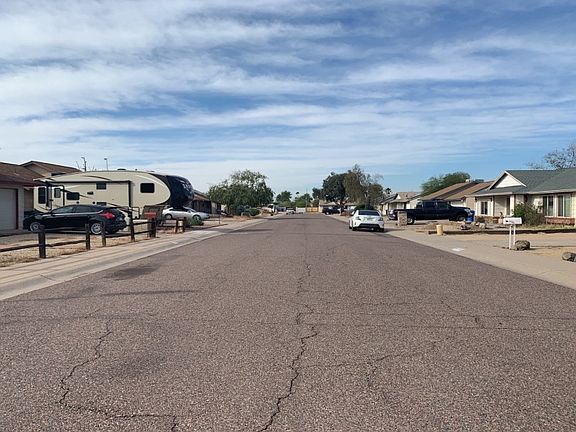 3rd image of 1301 W Hononegh Dr
