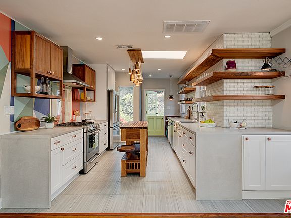 3rd image of 344 W Avenue 45