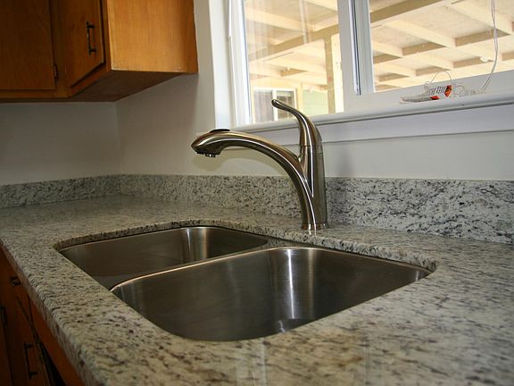 5th image of 2751 Bowhill Ln