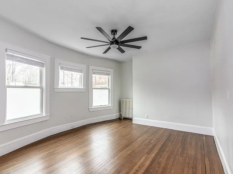 369 Tappan St #6 — Photo 4