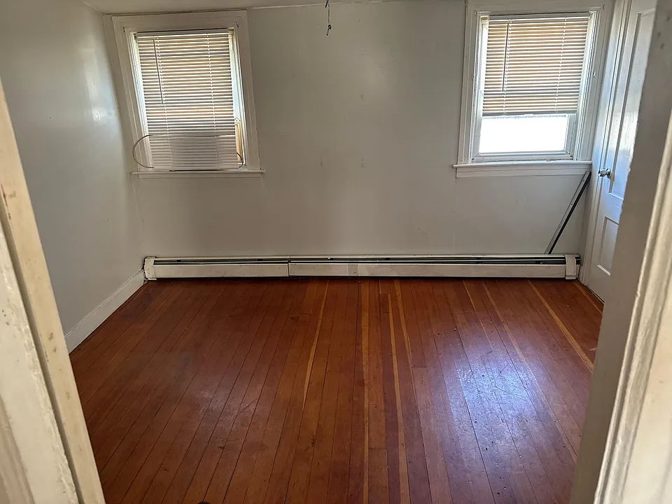 3 Osborn St #3