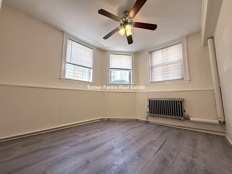 524 Cambridge St #1F — Photo 8