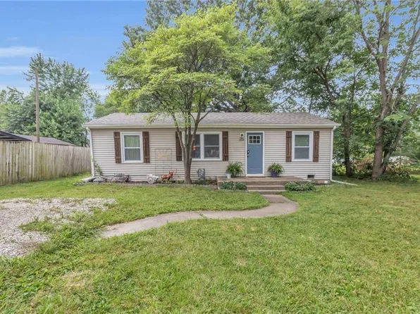 1114 N Poplar St, Ottawa, KS 66067