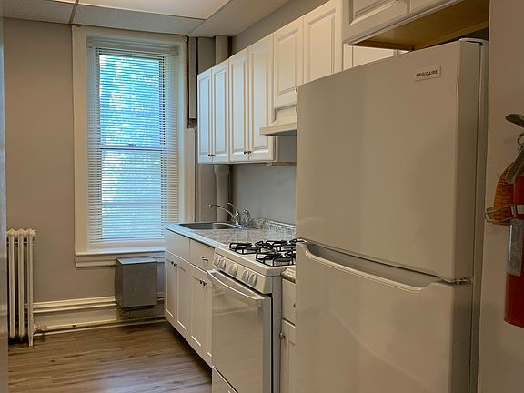 2nd image of 5337 Wayne Ave Floor 2