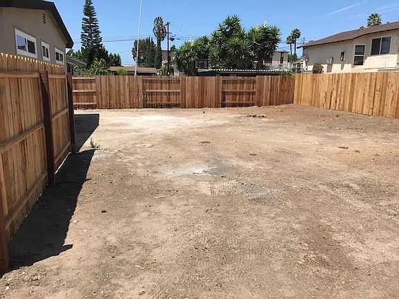 5th image of 2937 E 10th St