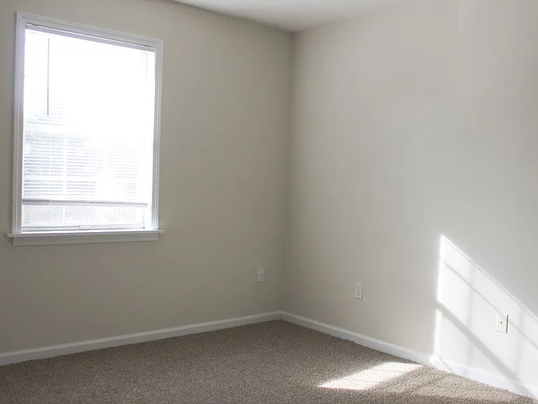 1219 Byrne Ave — Photo 16