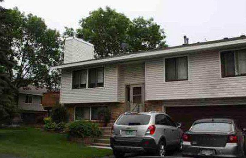 1st image of 9407 Van Buren St NE