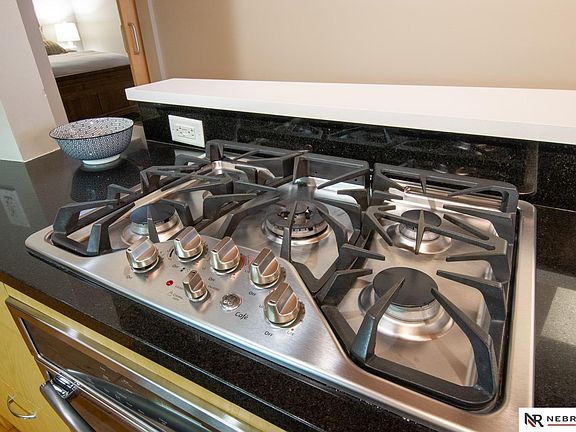 5th image of 105 S 9th St #412