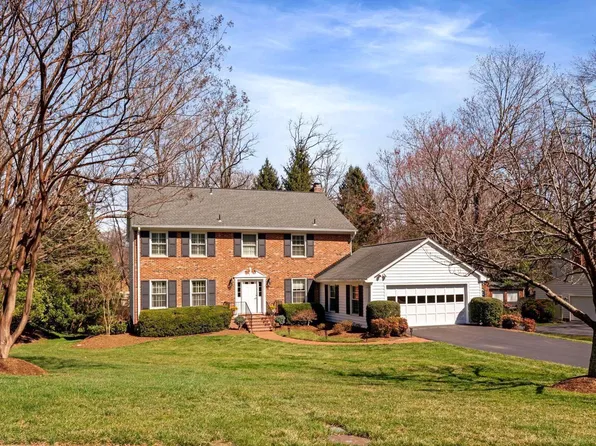 7740 Bridle Path Ln, Mc Lean, VA 22102
