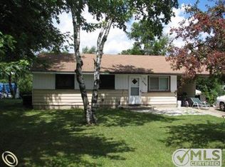 5158 Tangent Dr, Waterford, MI 48327