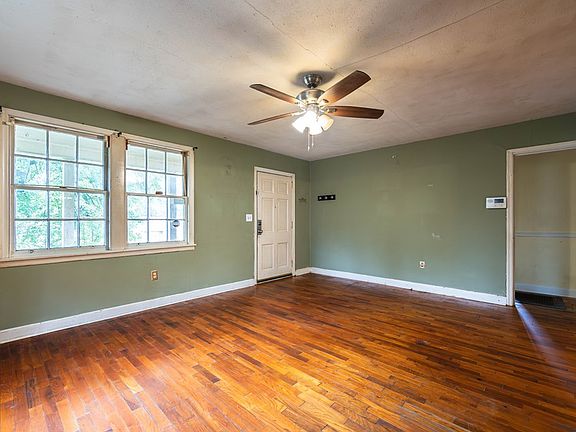 4th image of 3707 15th Ave
