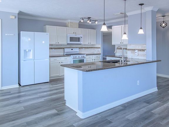 2nd image of 2814 Morton Cove Ln