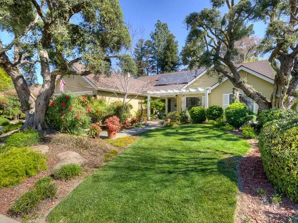 458 E Shelldrake Cir, Fresno, CA 93730