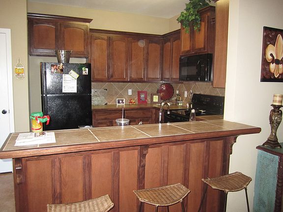 3rd image of 11437 Ashwood Ct