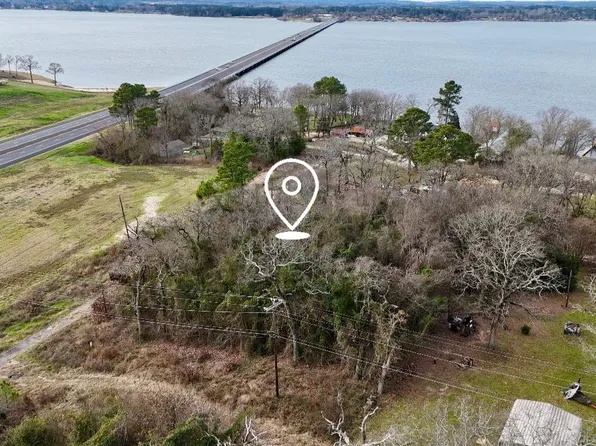 22522 Pine St, Flint, TX 75762