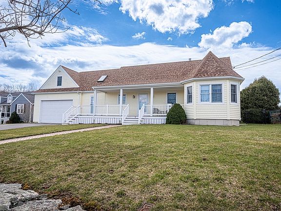 2nd image of 3 Deerfield Ln