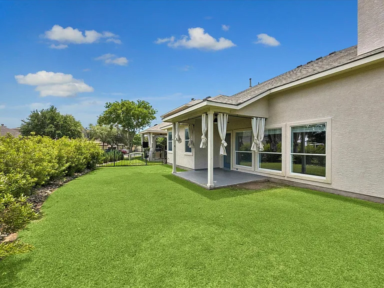 43 White Magnolia Cir — Photo 2
