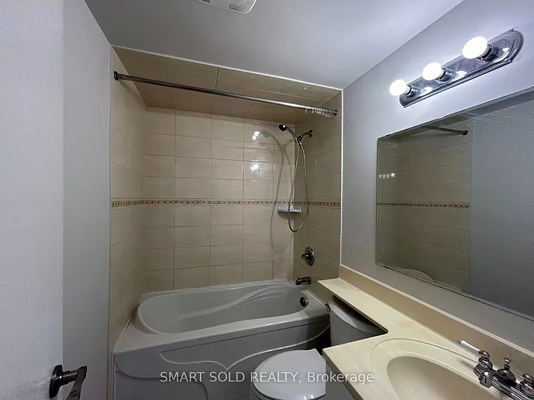 31 Silas Hill Dr #MAIN UPPER — Photo 11