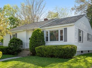 73 Rea St, Lowell, MA 01852