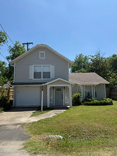 308 W Elm St Photo 1