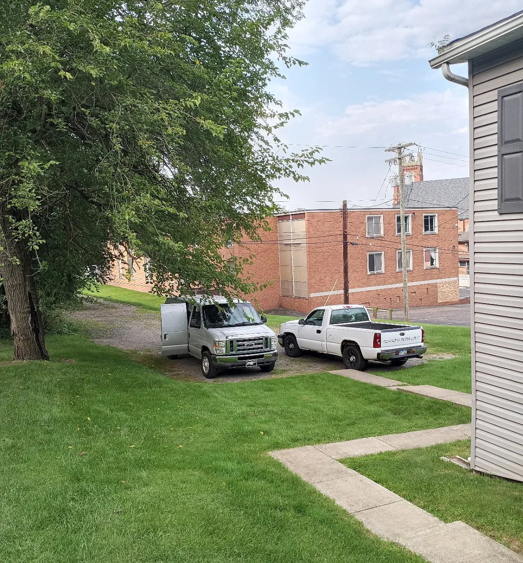 1 bed, 2050 sqft, $945 — Photo 4