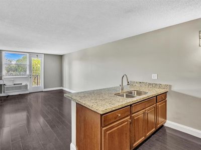 2701 Riverside Dr APT 303-B, Coral Springs, FL, 33065