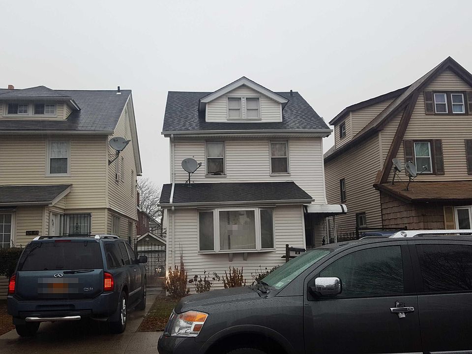 1st image of 10445 111th St