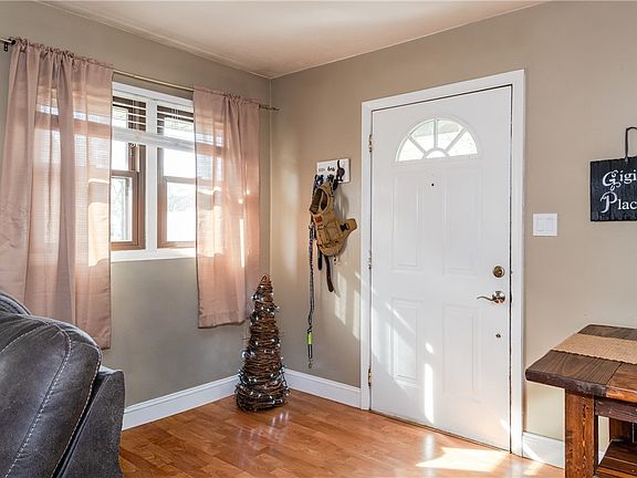 3rd image of 2508 Acorn Dr
