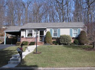 62 Carol Ln, Malvern, PA 19355