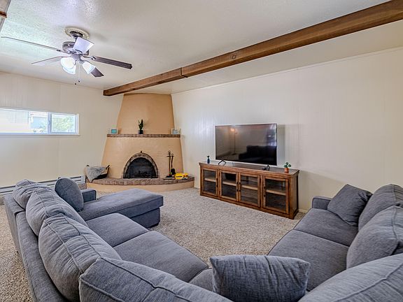 4th image of 3201 Christine St NE