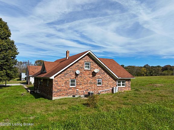 3rd image of 1216 Mike Brown Ln