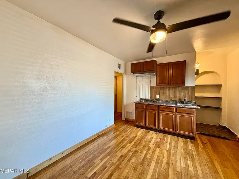 7404 Franklin Dr #B — Photo 7