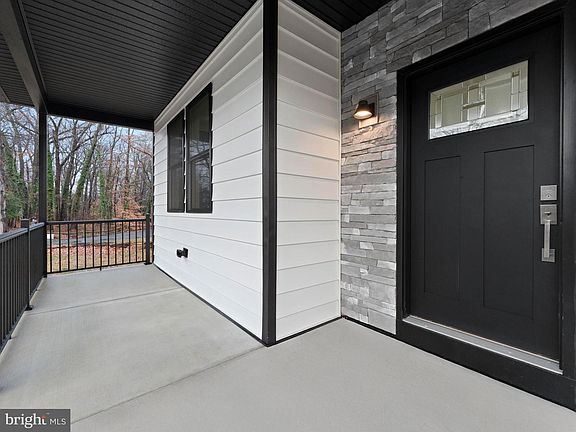 2nd image of 306 Cherry Hill Blvd