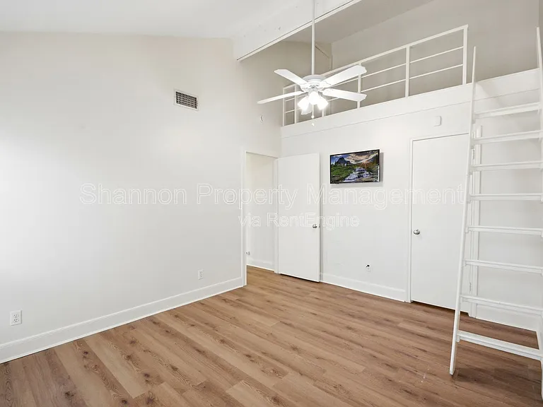 2501 Driscoll St — Photo 10