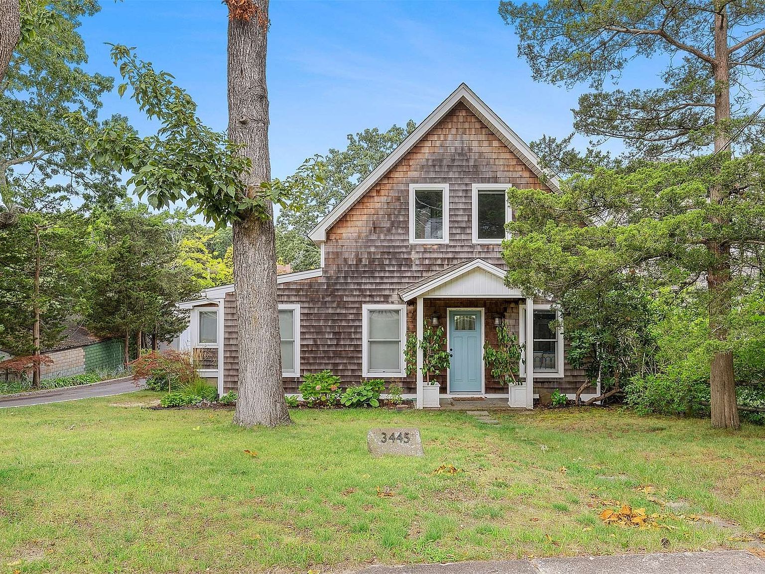 3445 Wickham Ave, Mattituck, NY 11952 Zillow