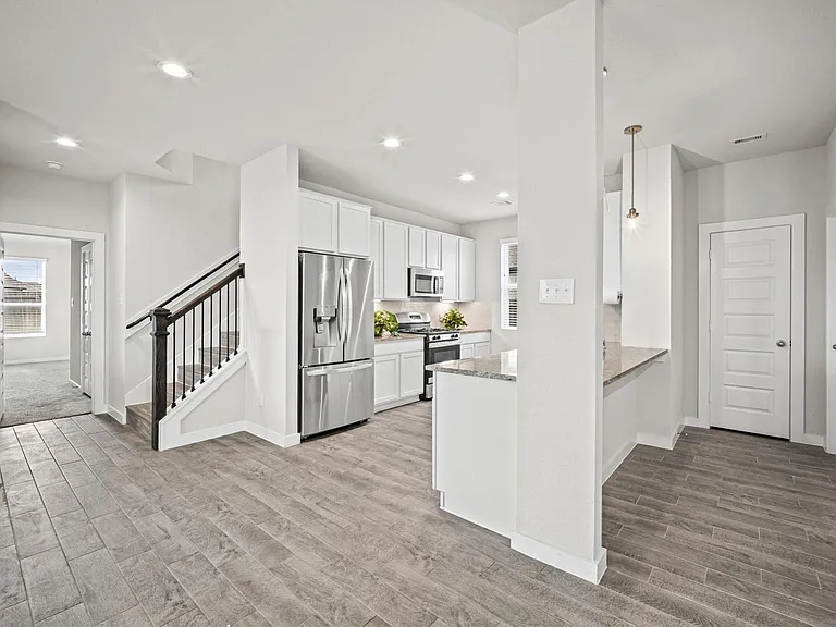 144 Shining Point Dr — Photo 10