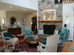 521 Scotland Rd, Norwich, CT 06360