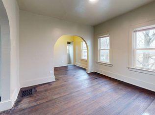 921 Douglas Ave, Ames, IA 50010