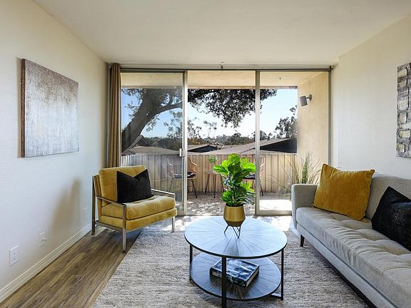 3rd image of 1740 Upas St APT 22