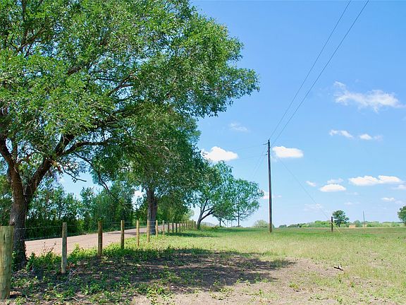3rd image of 2340 Langdon Rd
