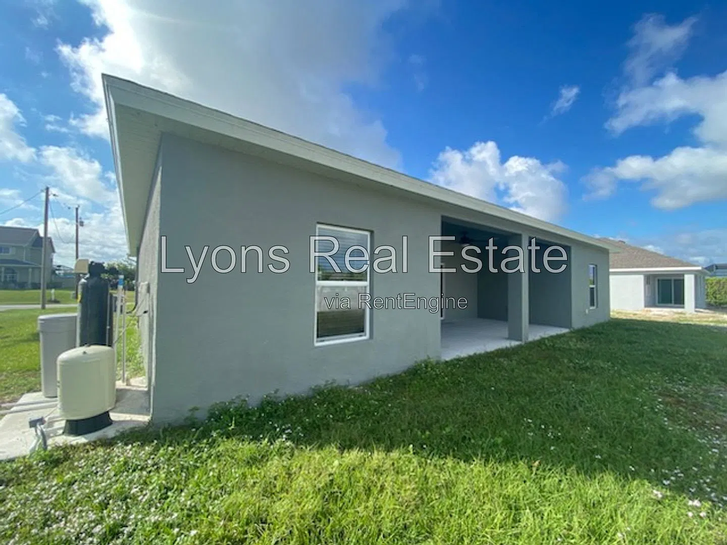 3 bed, 2.0 bath, 1600 sqft, $1,750 — Photo 4