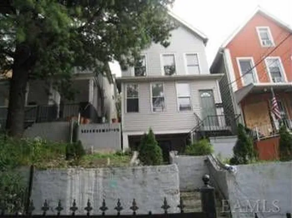 658 Burke Ave, Bronx, NY 10467
