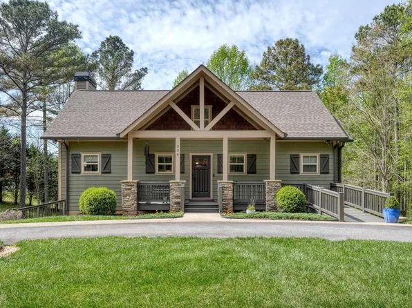 338 Meadow Brooke Dr, Young Harris, GA 30582