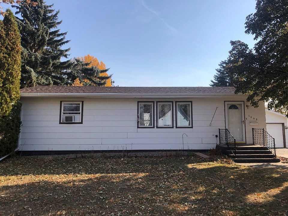 1st image of 1009 Nichol St